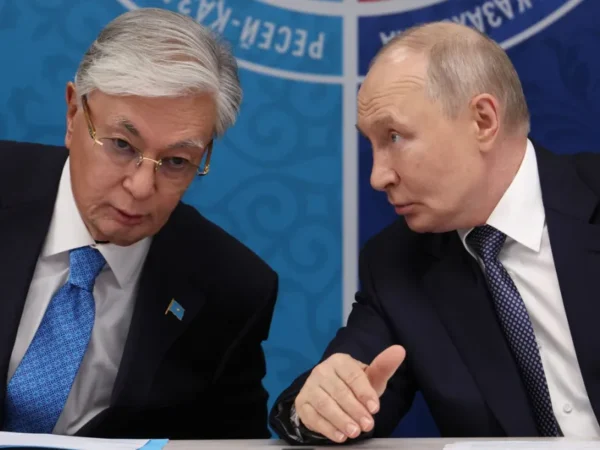 tokayev putin ap.jpg