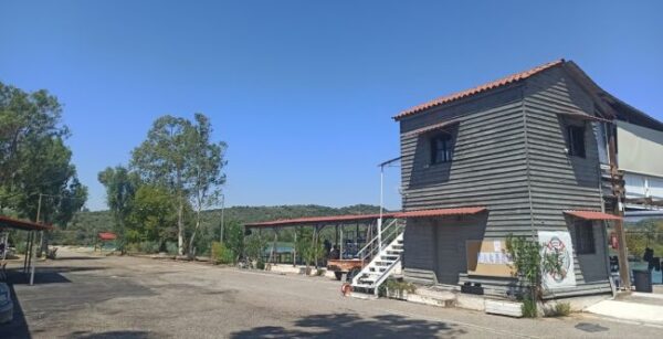 egkatastaseis ski