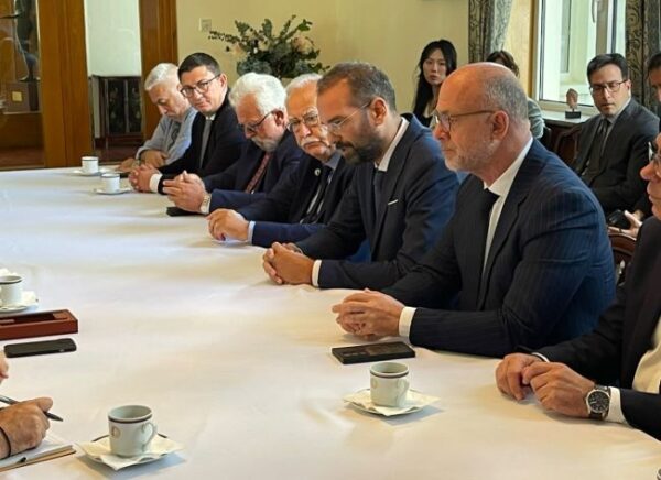 20260928 ΣΥΝΑΝΤΗΣΗ ΠΕΚΙΝΟ (2)