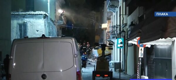 plaka mpoym