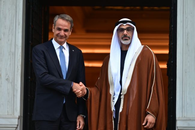 mitsotakis emiratinos
