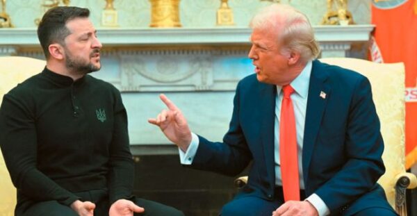 trump zelensky maketa